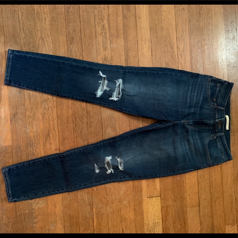 Levi’s 721 high rise distressed jeans